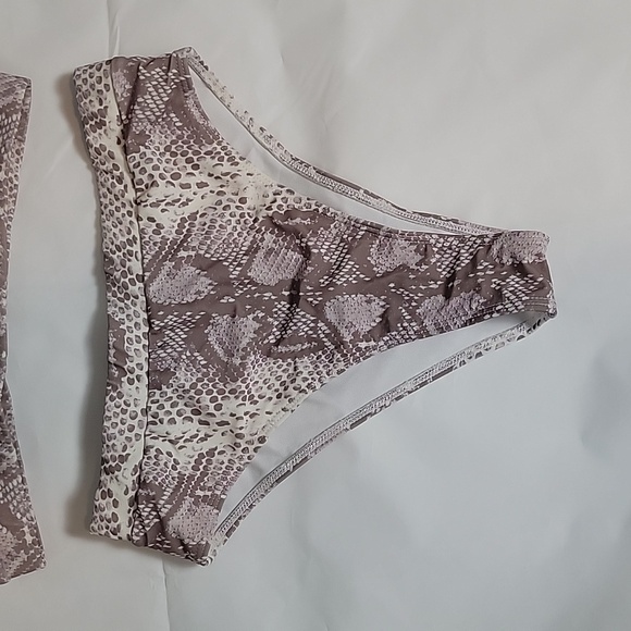Matte collection snakeskin print high waist bikini - Picture 3 of 8